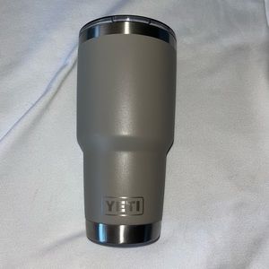 YETI Rambler 30 oz Tumbler